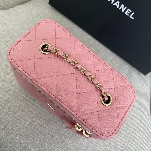 22C Sakura Pink Caviar Vanity - Picture 9 of 14